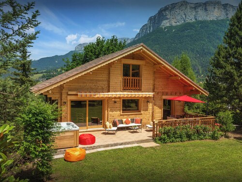 Chalet Hychris - ski holiday between Annecy & the mountains - OVO Network