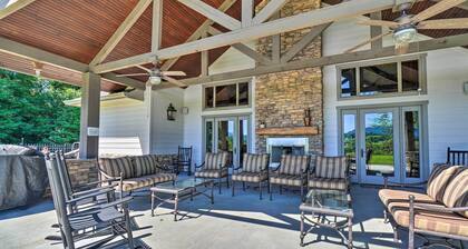 Cozy Townsend Condo, Resort-Style Amenities!