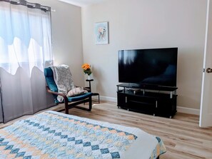 3 bedrooms, desk, free WiFi, bed sheets