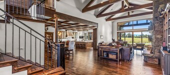 Bend Luxury Escape | Mountain Views, Sauna & Home Gym