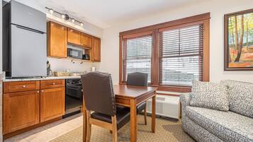 Condo, 1 King Bed, Fireplace | Private kitchen