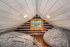 House (4 Bedrooms) | Property amenity
