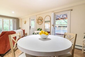 Dining - Rustic Farmette Studio with Hot Tub & Pool (Thompson)