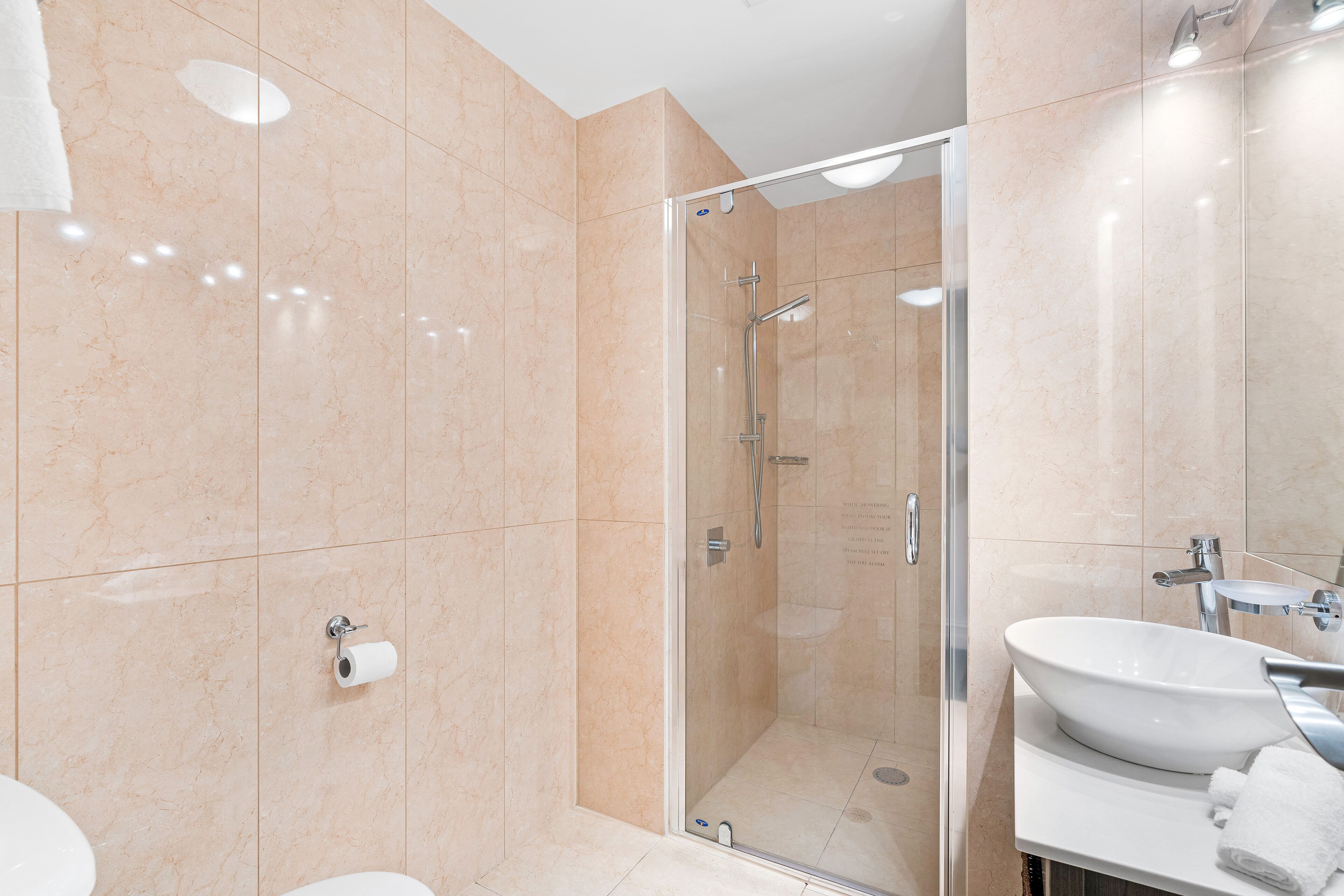 Apartment | Bathroom