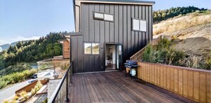 Duplex | Terrace/patio - A LUCKIE CHARM - 3-BEDROOM TOWNHOUSE WITH SPECTACULAR VIEW (Queenstown Hill)