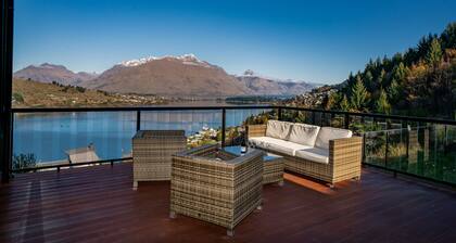 A LUCKIE CHARM - 5-BEDROOM TOWNHOUSE