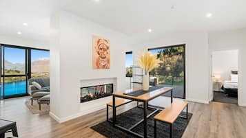 Duplex | Living area | Smart TV, Netflix, streaming services