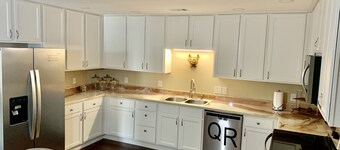 Quincy Ranch ~ Pet Friendly 3 bedroom 2 bath home