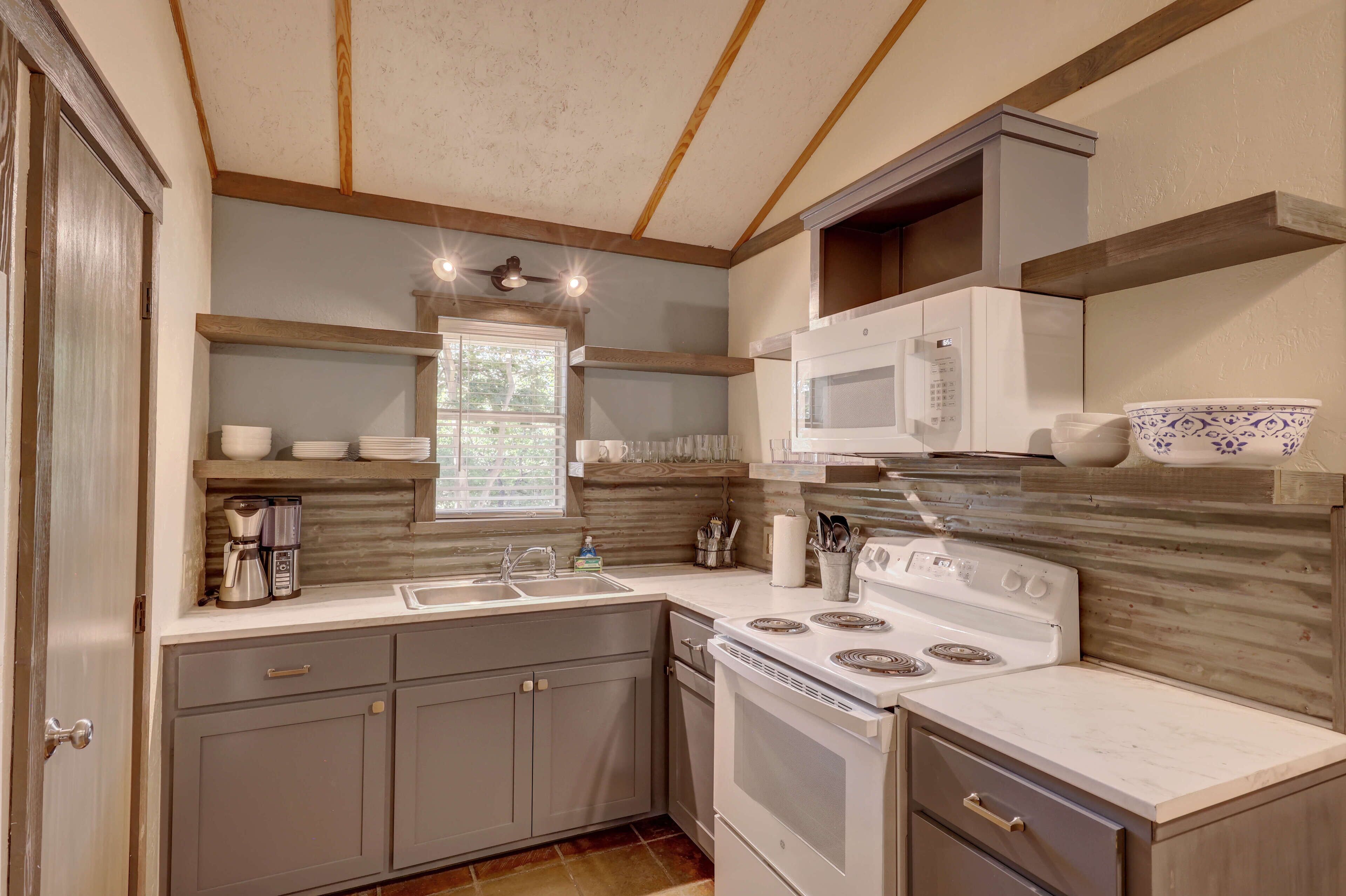 New Kitchen- Guadalupe River views - Hunt, TX