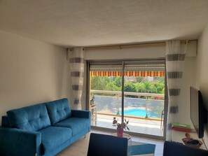 Fernseher