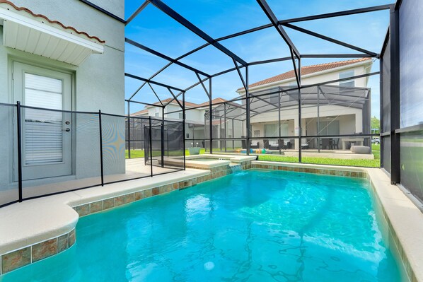 Piscine extérieure, piscine chauffée