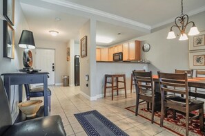 Dining - Brother Bear - Unit 3107 - Mountain View Condos (Pigeon Forge)