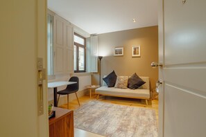 Apartment | 1 bedroom, WiFi - Legacy Oporto Design Apartment A by Vacationy (Porto)