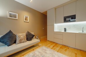 Apartment | 1 bedroom, WiFi - Legacy Oporto Design Apartment A by Vacationy (Porto)