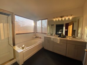 Combined shower/tub, hair dryer, towels, soap - Boulder- Denver DIA! ! Popular home, Private, Spacious, and Centrally Located! (Erie)