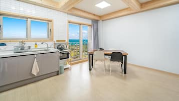 Basic Room, 1 Bedroom (202ho(bokcheung)) | 1 bedroom, free WiFi