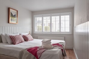 4 chambres, fer et planche à repasser, Wi-Fi