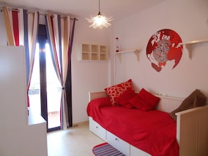 3 chambres, fer et planche à repasser, Wi-Fi gratuit, draps fournis