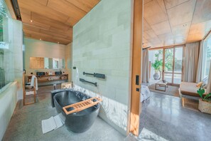 Luxury Villa | Bathroom | Combined shower/tub, hair dryer, towels, soap - Villa Boya (Canggu)