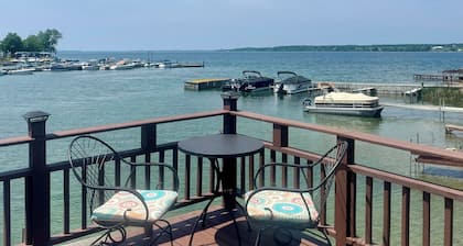 Thousand Islands, St. Lawrence River Getaway