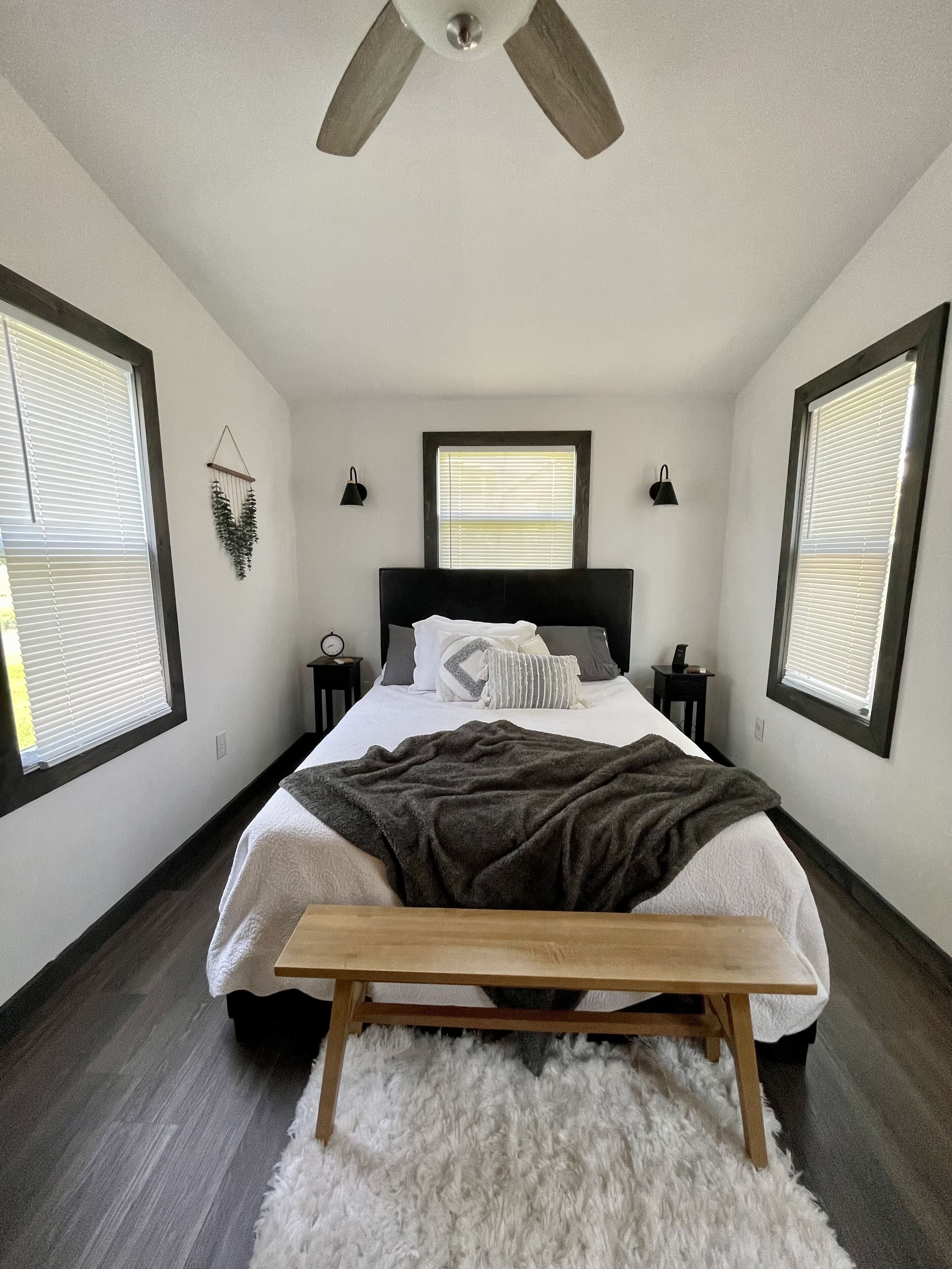 3 bedrooms, iron/ironing board, free WiFi, bed sheets