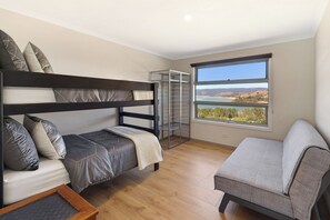 4 bedrooms