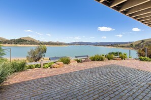 Property grounds - Bonnie Dawn - Water Front (Bonnie Doon)