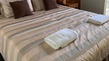 2 sovrum, strykjÀrn/strykbrÀda, wi-fi och sÀngklÀder