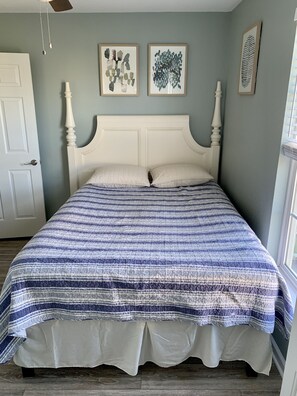 4 camere, una scrivania, ferro/asse da stiro, Wi-Fi