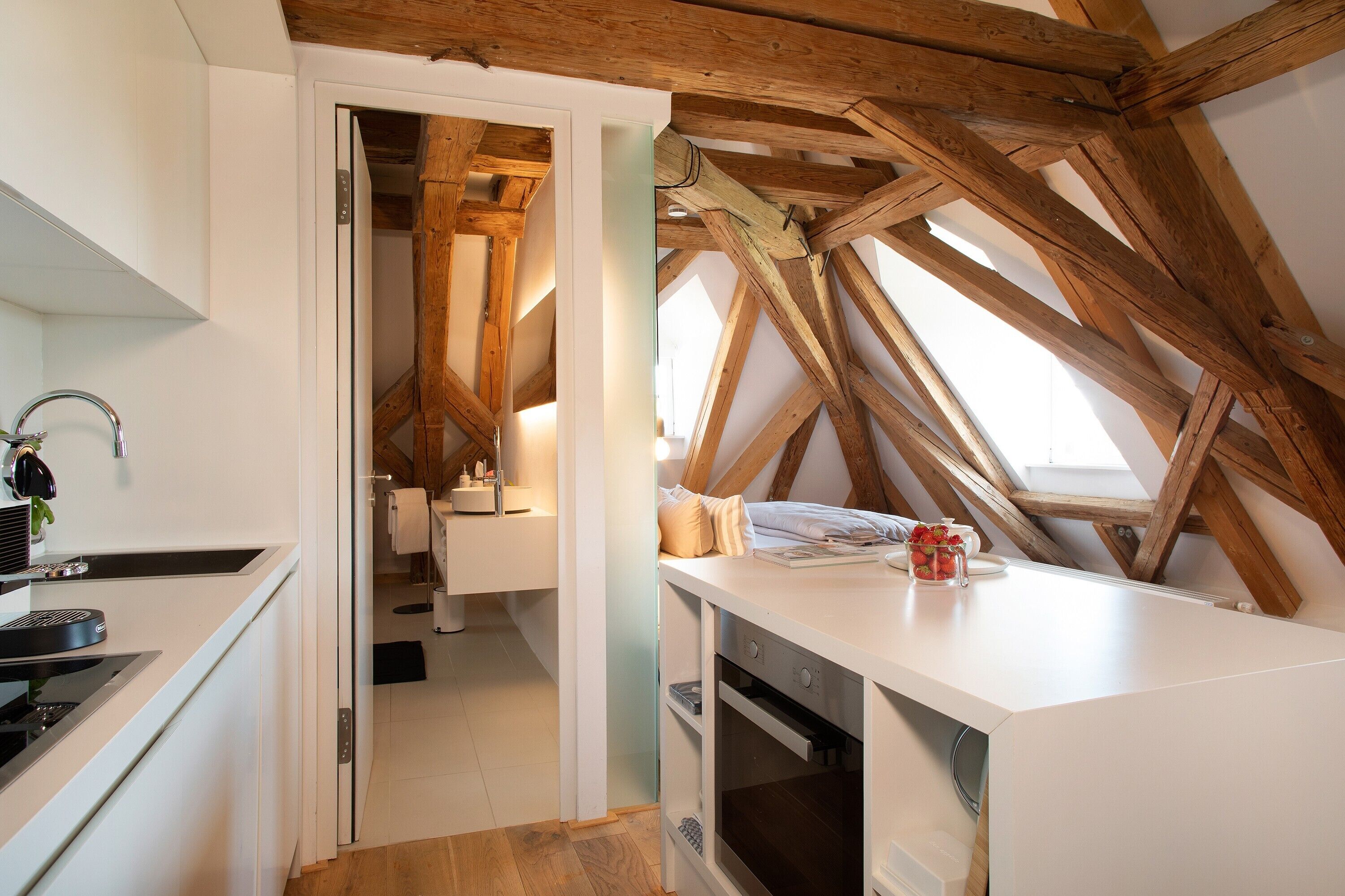 Refrigerador, horno, placa de cocina, lavavajillas