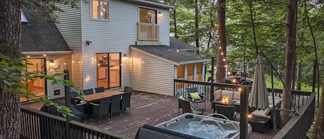 屋外ダイニングエリア