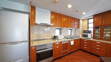 Luxury Condo | Private kitchen