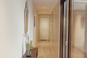 Apartemen | 2 kamar tidur, setrika/meja setrika, dan Wi-Fi