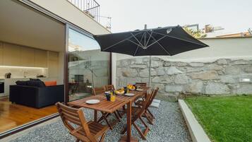 Apartment | 2 bedrooms, iron/ironing board, WiFi