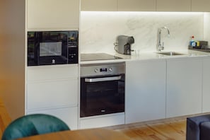 House | 2 bedrooms, iron/ironing board, WiFi - Legacy Oporto Premium Apartment B by Vacationy (Porto)