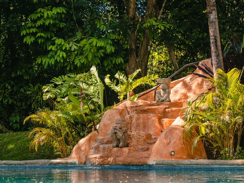 Bed in 6 Bedroom Hostel With Good Vibes Near Ballena Beach