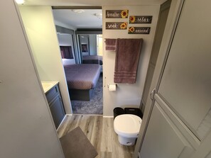 2 soverom, wi-fi (inkludert) og sengetøy