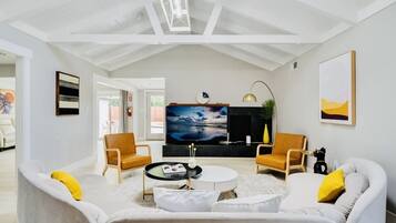 Smart TV y monitor de computadora