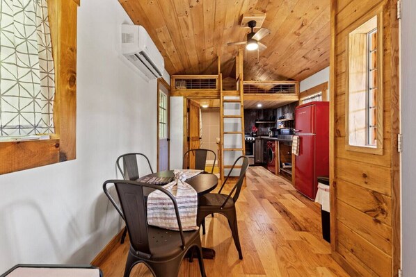 تناول الطعام