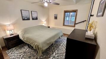 2 bedrooms, iron/ironing board, travel cot, WiFi