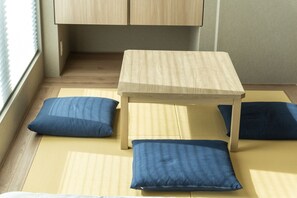 1 bedroom, down duvets, memory-foam beds, in-room safe