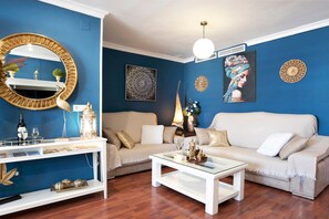 TV - Caprichos Apartment – 4 Bedrooms & Wi-Fi, Jerez de la Frontera (Jerez de la Frontera)