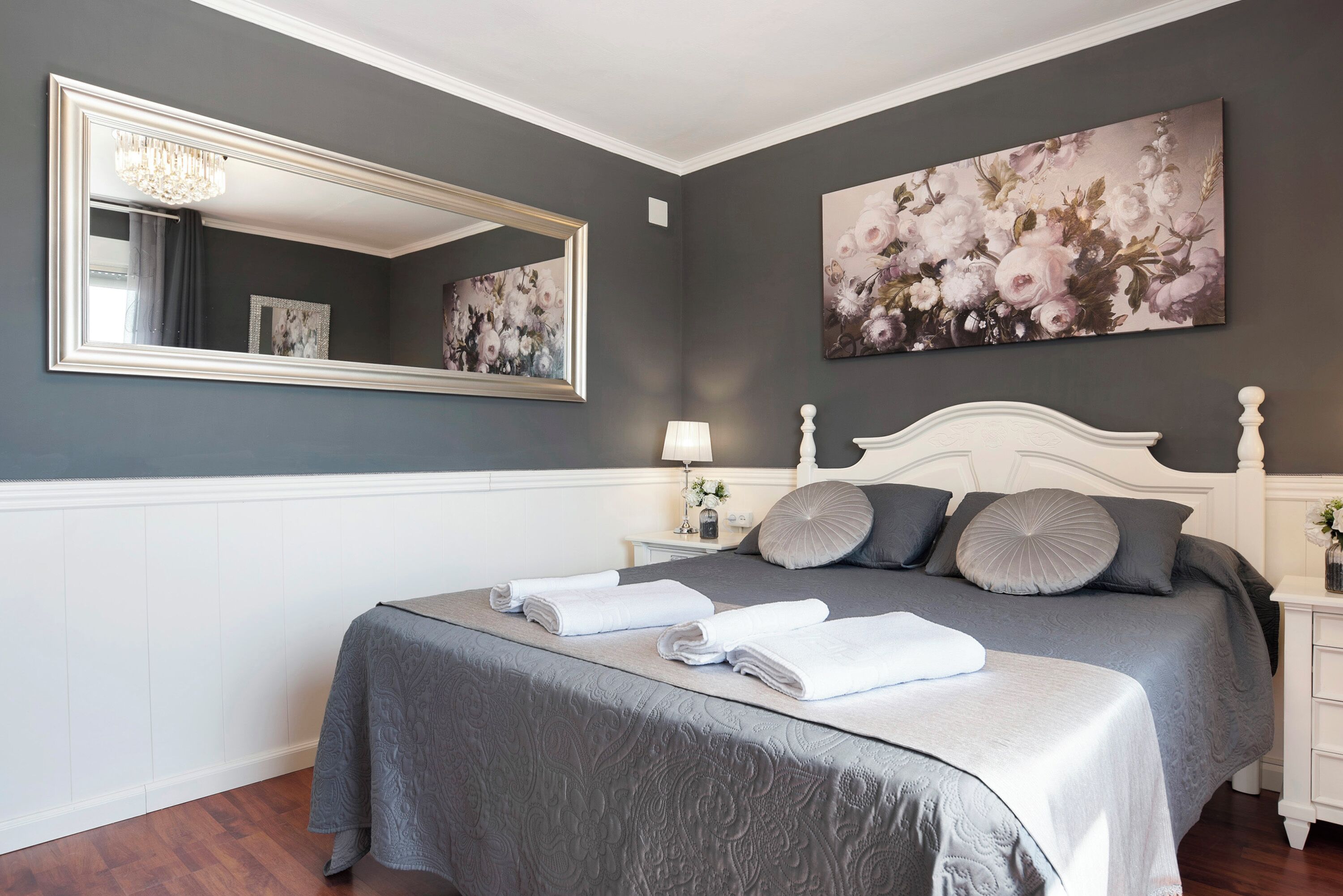 4 dormitorios, tabla de planchar con plancha, wifi gratis y ropa de cama