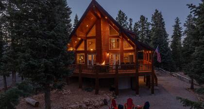 Pet Friendly | EV Charger| Zion/Bryce Hub | Fire-Pit & Games