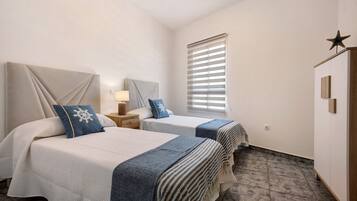 2 chambres, fer et planche Ă repasser, Wi-Fi gratuit, draps fournis