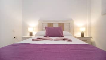 2 bedrooms, iron/ironing board, free WiFi, bed sheets