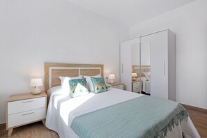 2 Schlafzimmer, Bügeleisen/Bügelbrett, kostenloses WLAN, Bettwäsche