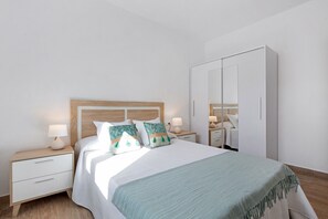 2 habitaciones, tabla de planchar con plancha y wifi gratis 