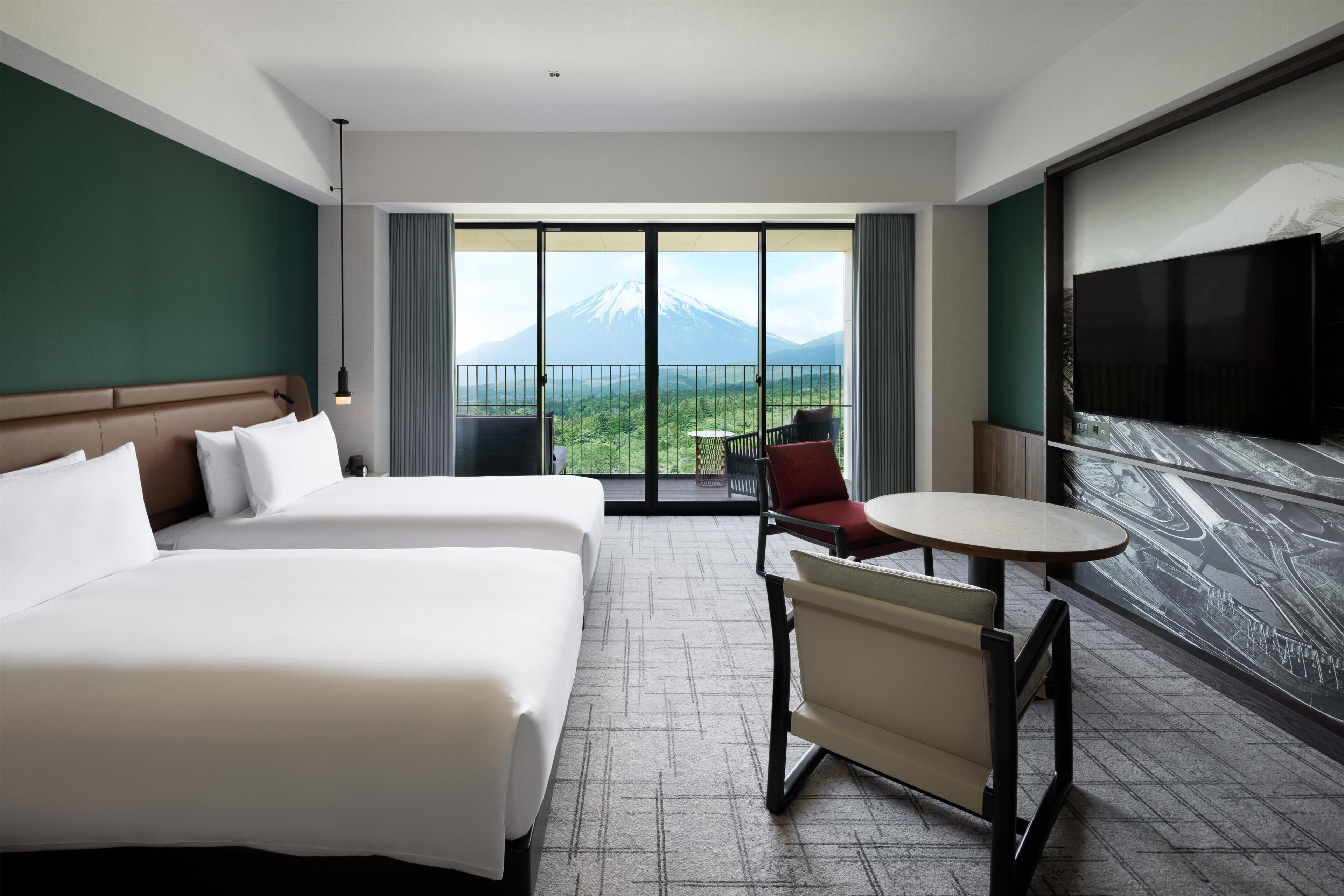Chambre, 2 lits jumeaux (Fuji View) | Couette en duvet, minibar, coffre-fort, bureau