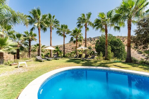 Holiday Home "Casa Mis Nietos" with Pool, Garden and Wi-Fi